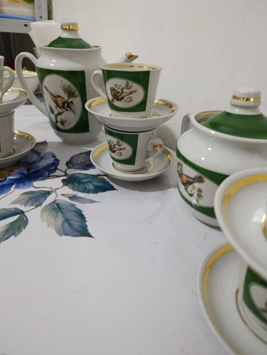 Продам сервиз кофейный из фарфора