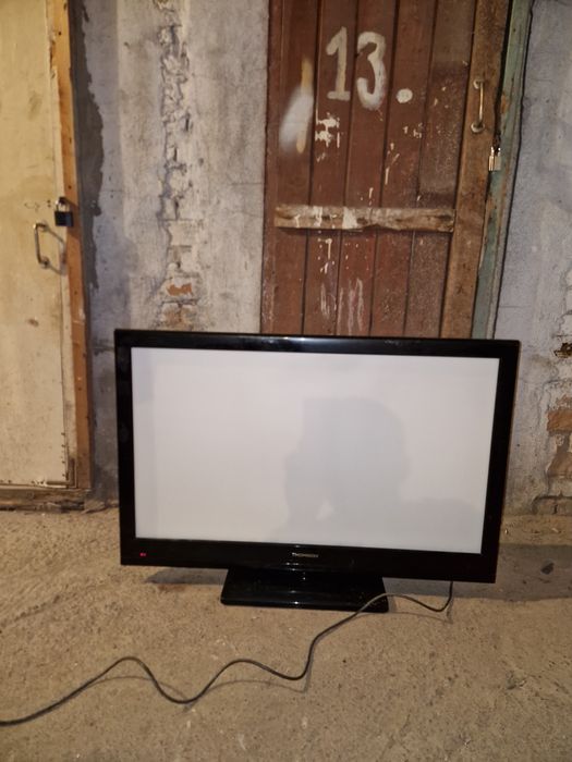 Светильник  телевизор большой