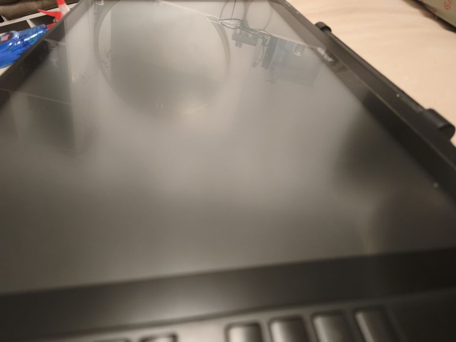 Продавам графичен дисплей XP-PEN Artist 22E Pro в много добро състояние.