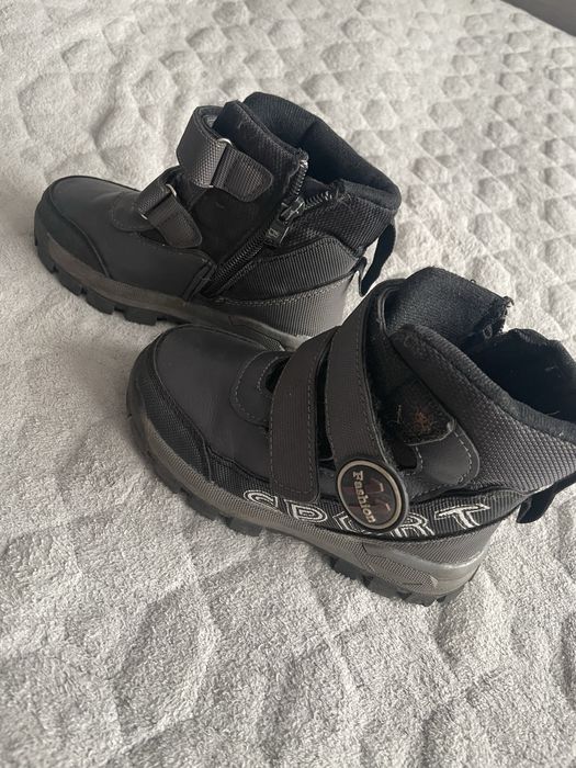 Отдам обувь на мальчика