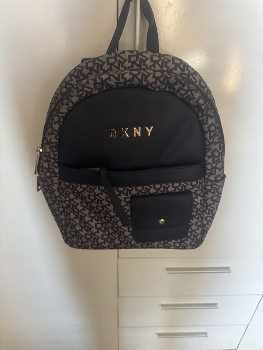 Оригинална раница DKNY