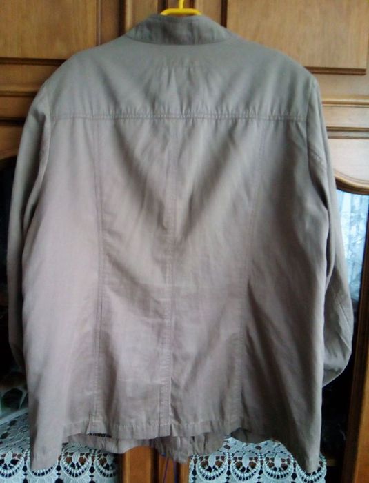 Geaca damă subțire