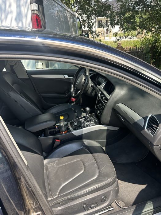 Vând audi A4 b8