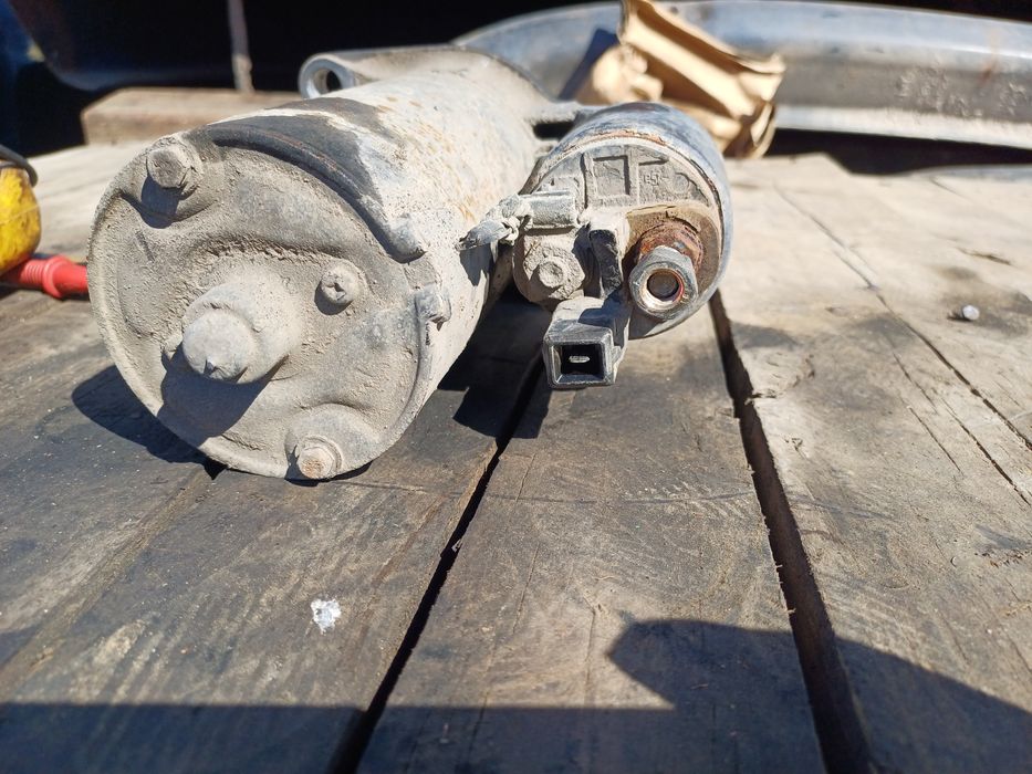 Стартер динамо и компресор за голф 4 бора ауди а3 шкода октавия