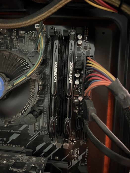 Компютър 1050 Ti / i3-8100 + Монитор