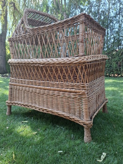 Pat Patut copii bebe bebelusi din lemn de rachita lucrat manual