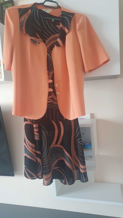 Costum 3 piese masura 48