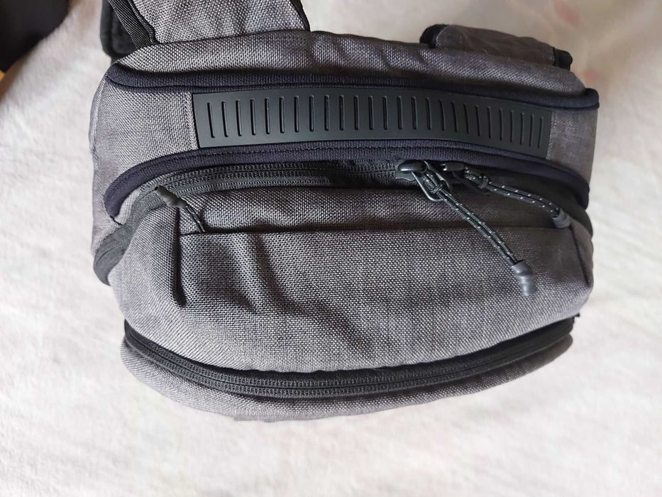 Dakine Network 32L раница за обща употреба и лаптоп, нова.