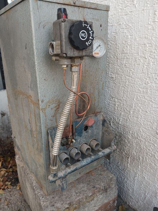 Продам газовую печь