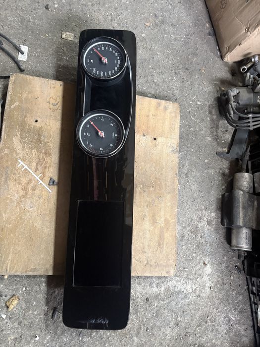 Mercedes w213 2.2cdi 194кс 4 matic Километраж и Монитор