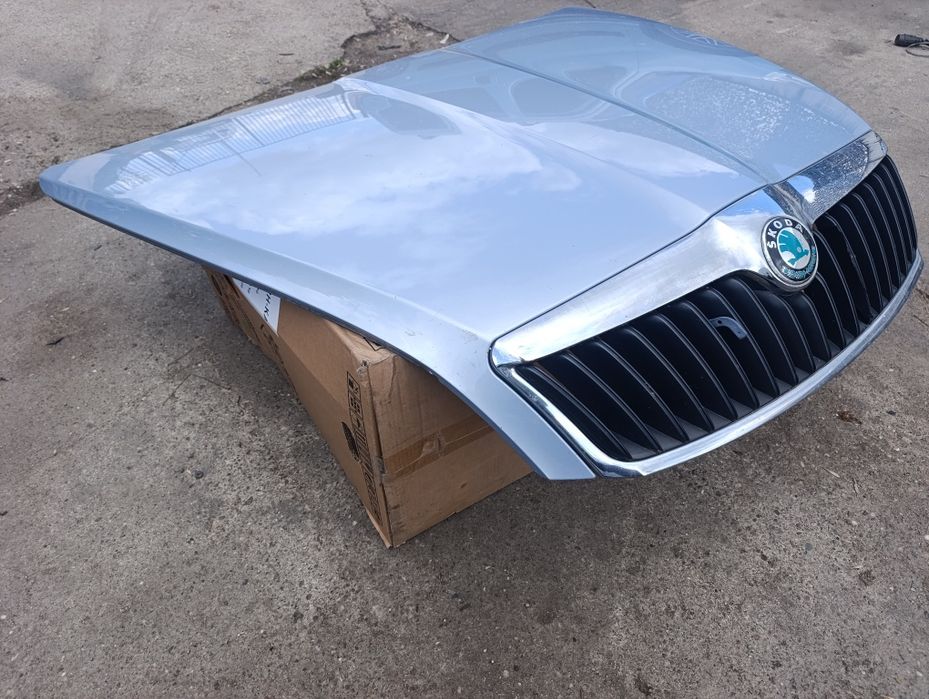 Преден капак Шкода Октавия 2011г / Skoda Octavia