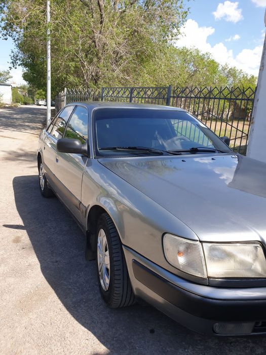 Транспорт  АУДИ 100