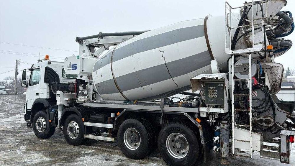 Autobetoniera Volvo FMX 500,cu pompa