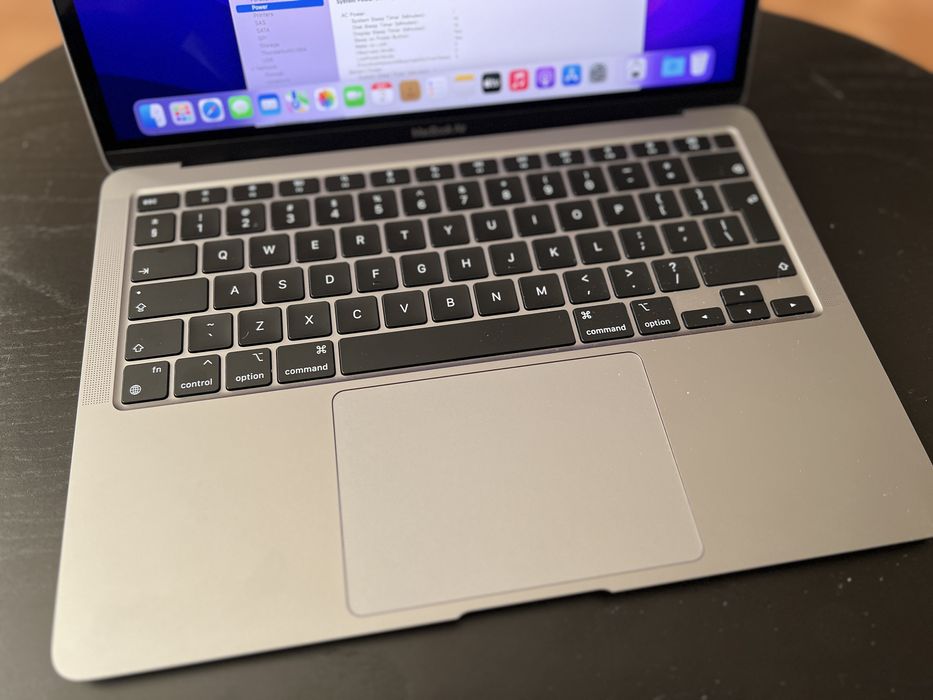 Като НОВ MacBook Air 13” 2020 M1 16GB RAM 256 SSD Space Grey