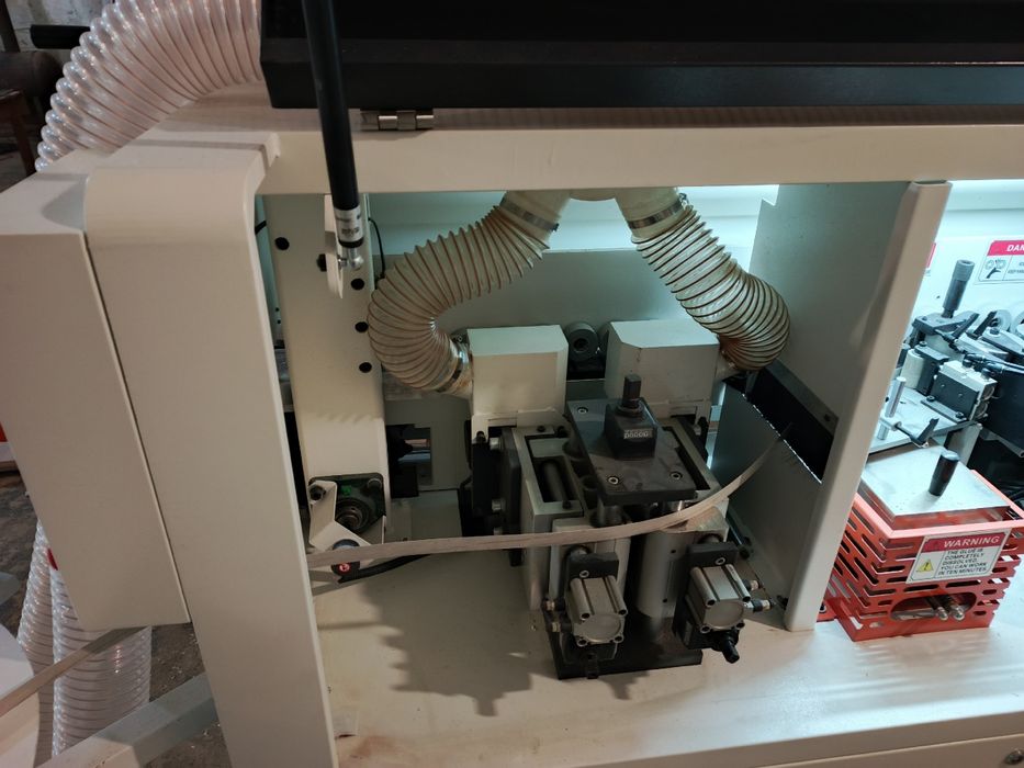 Кромкооблицовочный станок