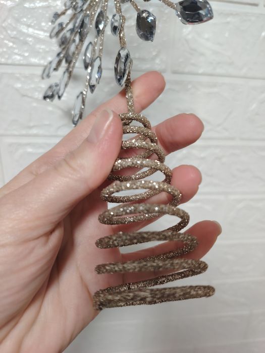 Нов уникален връх за елха