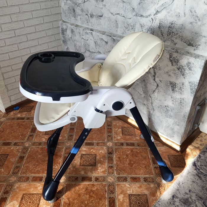 Продам стульчик для кормления