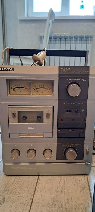 Видеомагнитафон SONY. HOTA