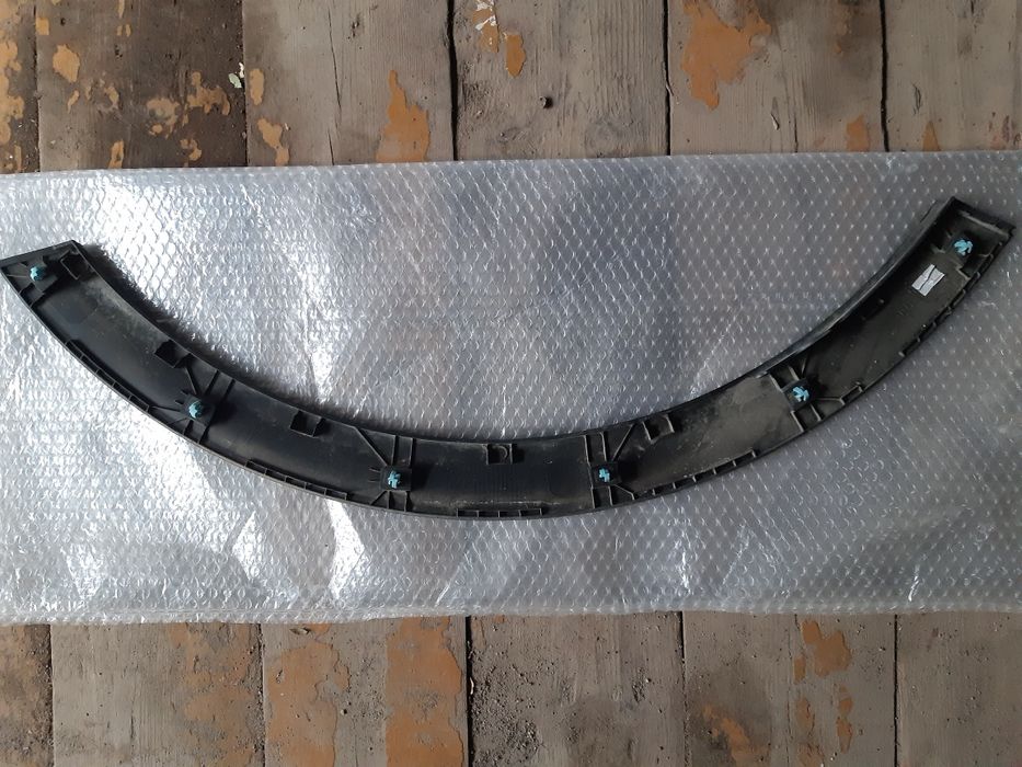 Крыло переднее левое