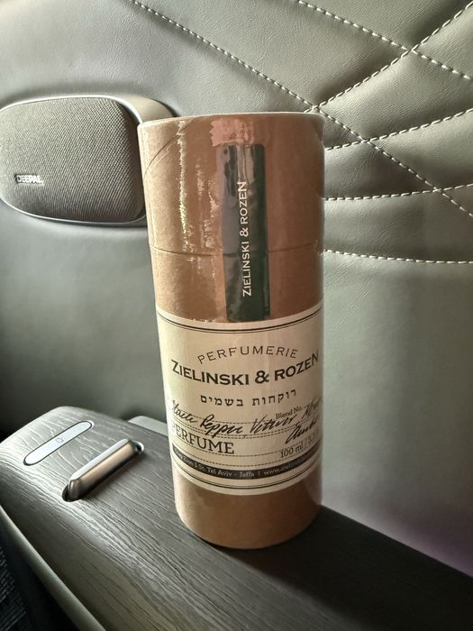 Продаю Новый парфюм Зелински