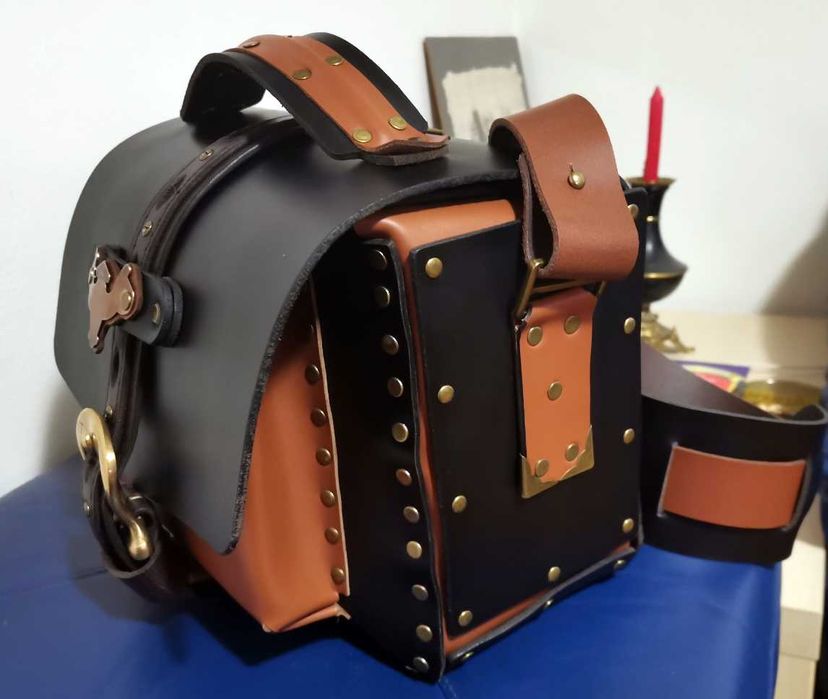 Geanta piele de bizon unicat  - Zewe Leathercraft