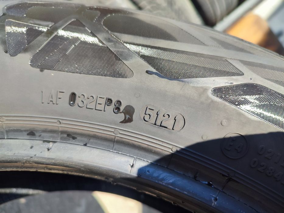 225/60/18" 2бр Continental eco contact 6,dot5121,5mm