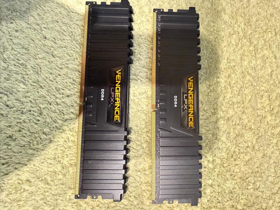 Memorie corsair vengeance lpx 16gb,  3600MHz