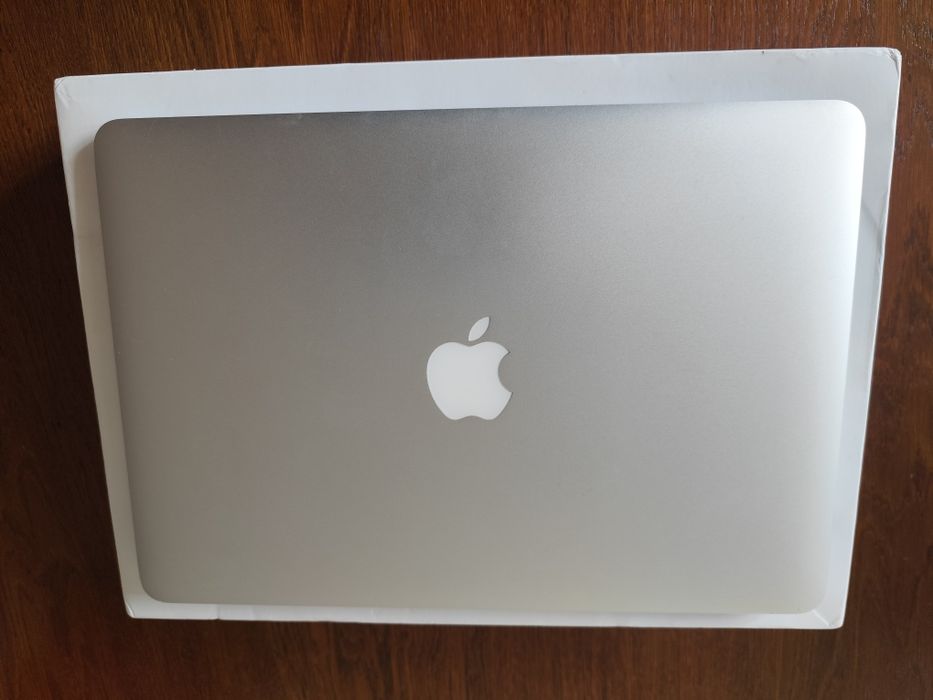 MacBook Air 13" 2018 1.8GHz 8GB RAM 121GB SSD A1466