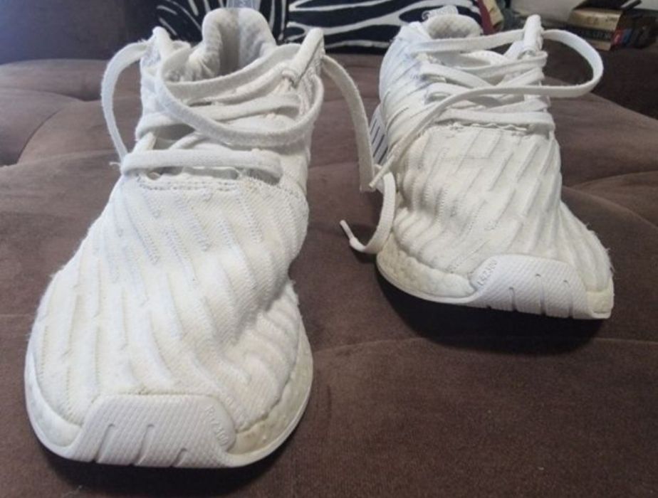 Adidas NMD R2 Primeknit triple дамски маратонки номер 41 1/3