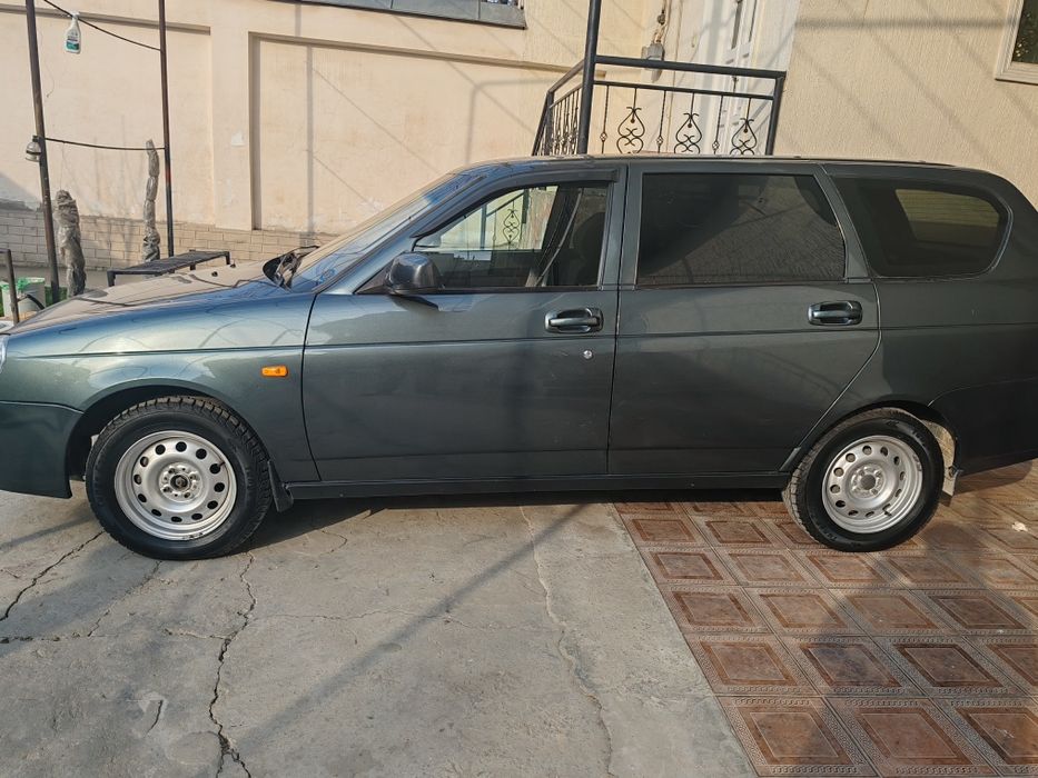 Lada priora unversal kuzov 2010yil