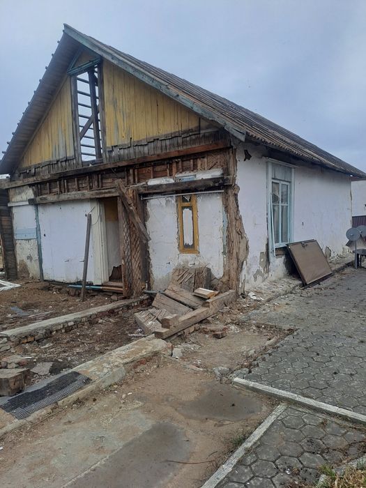 Продам сборно щитовой дом на разбор