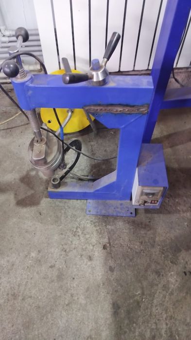 Продам станки на вулканизацию.