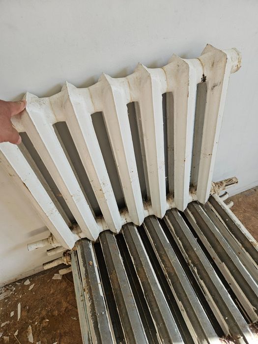 Батарея чугунная