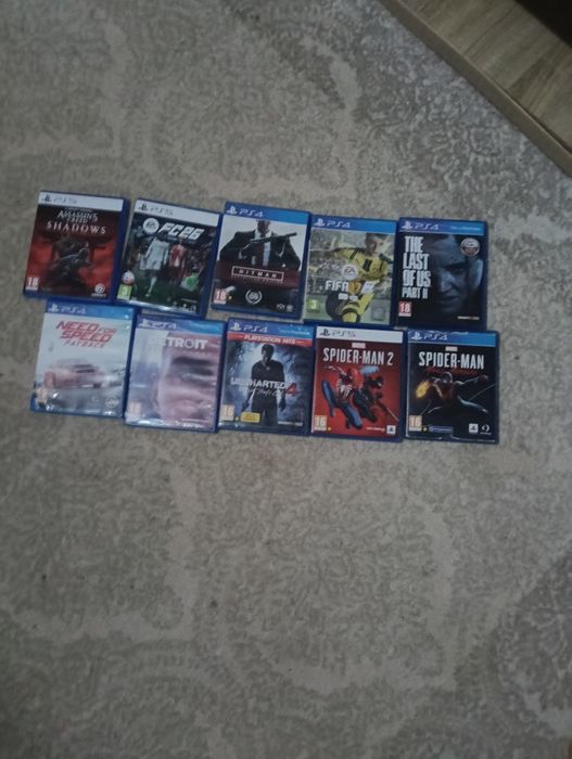 Vand sau schimb jocuri PS4 si ps5