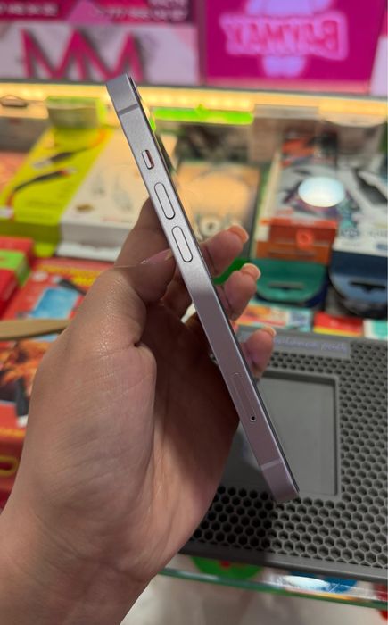 Продам IPhone 14 128GB