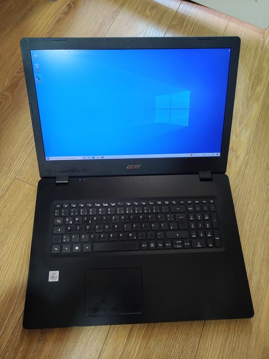 Acer aspire A317-51 / i3-10110U/8 GB RAM / ssd 128 gb