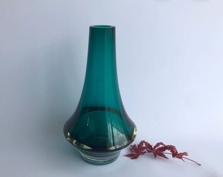 Ваза емблема на скандинавския дизайн 60 те Riihimaen Lasi Oy Финландия