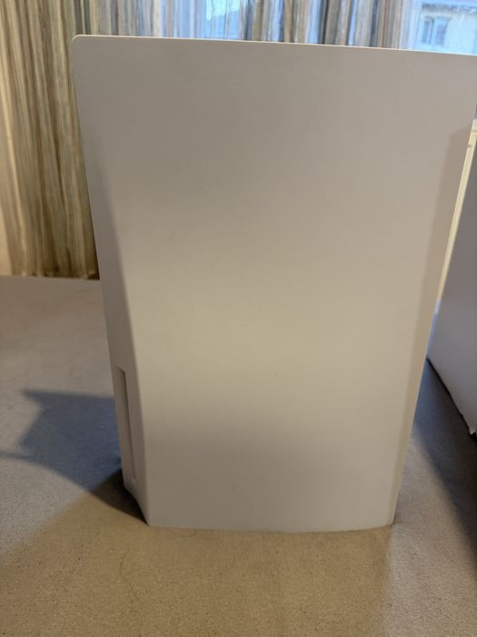 Ps5 varianta cu disk 825 de GB