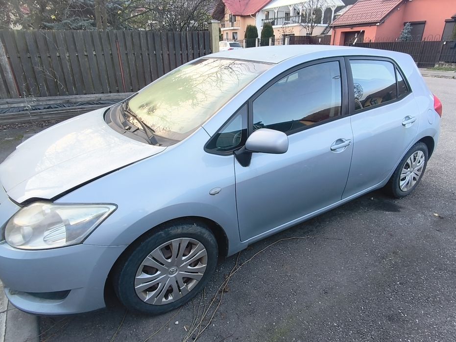 Toyota Auris 1.6 automat