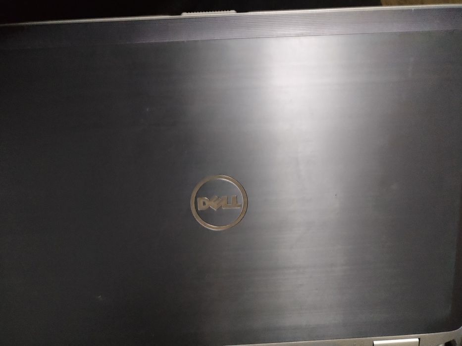 Vand laptop Dell Latitude-I5