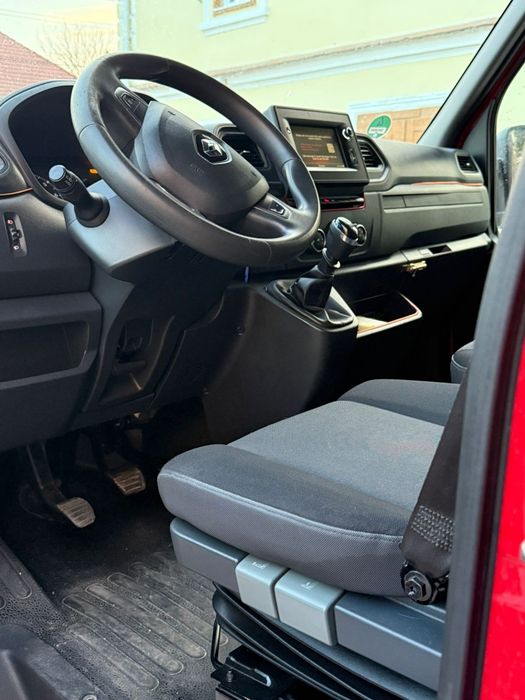 Renault master iveco daily km verificabily se poate pune și lift hidraulic 3.5 tone