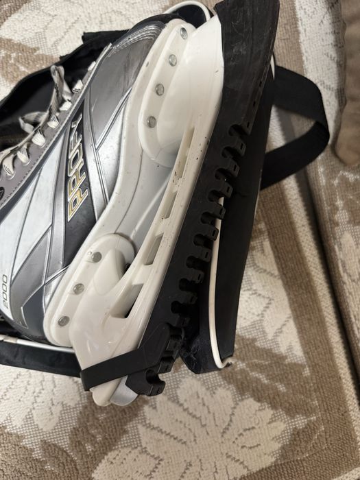 Продам коньки