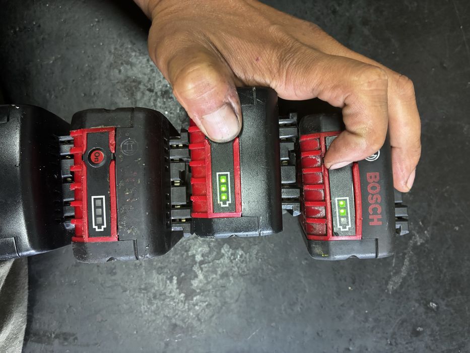 Acumulator bosch 18v