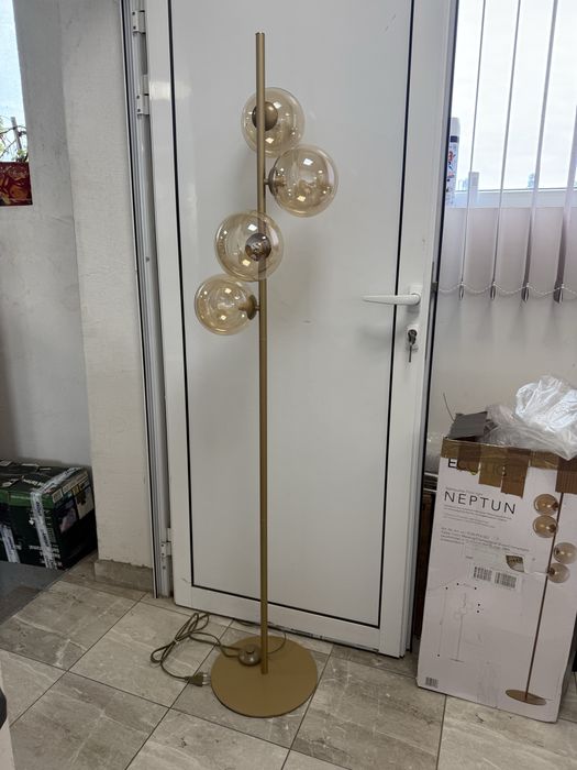 Лампа златна мат