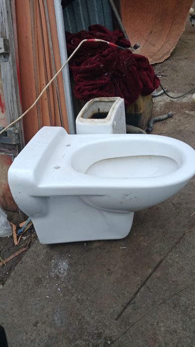 Унитазы керамика в идеальном состоянии