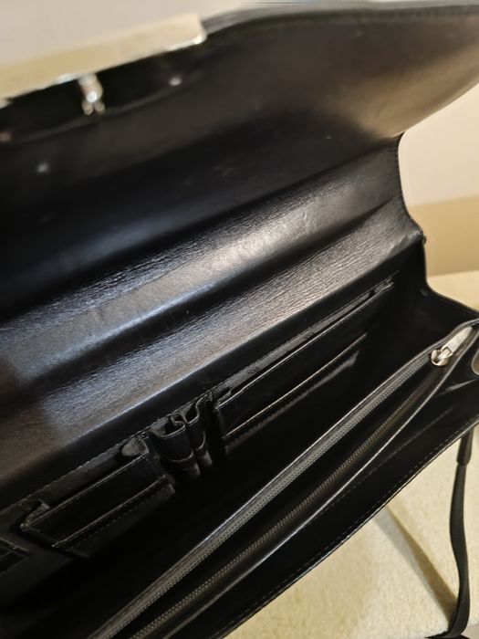 Портфель кожаный