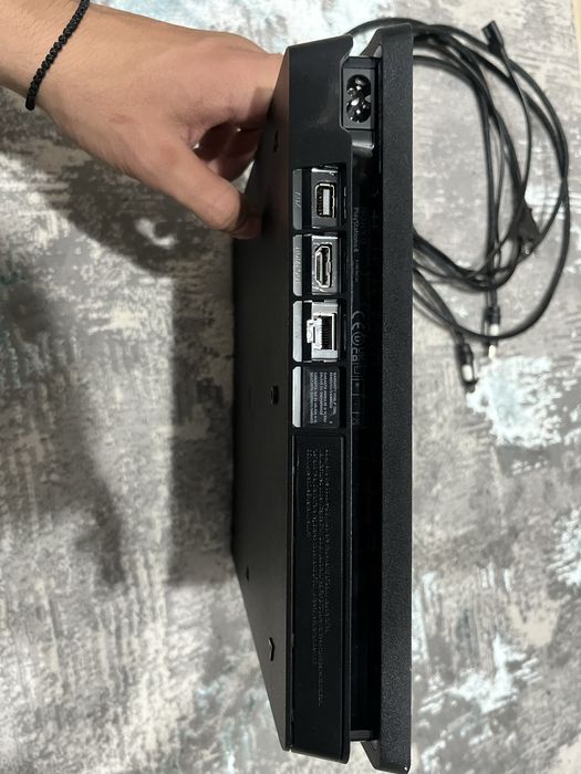 Ps4 slim 500gb plus in stare buna