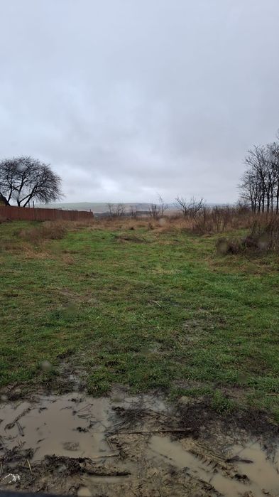 Vand loc de casa,in Vladeni,jud Iasi.