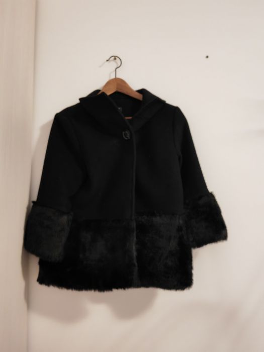 Jacheta scurta de lana cu blanita