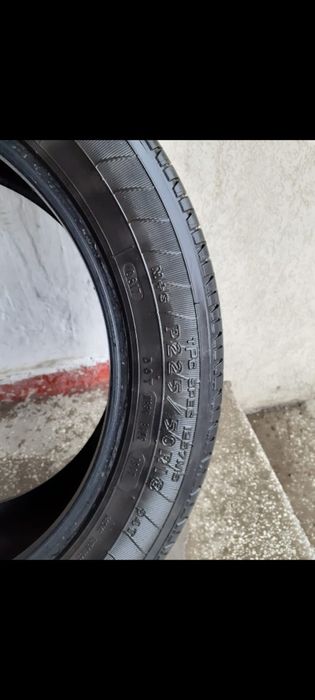 Vând 2 cauciucuri Goodyear